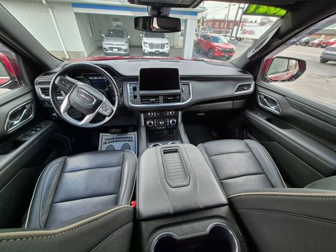 Used 2021 GMC Yukon SLT w/ SLT Luxury Package AWD/4WD image 25