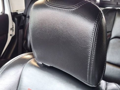 Used 2022 Jeep Gladiator Rubicon w/ Cold Weather Group image 24