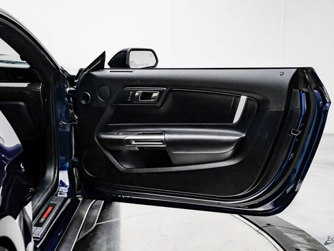 Used 2020 Ford Mustang Shelby GT500 w/ Carbon Fiber Track Pack image 85