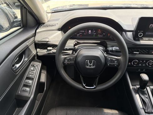 Used 2025 Honda Accord SE image 14