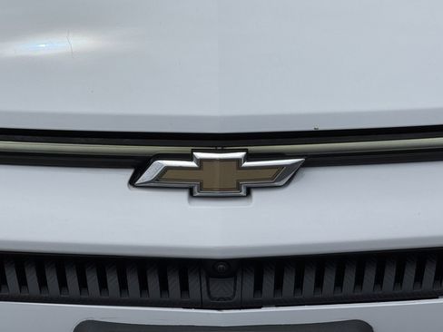 Used 2024 Chevrolet Equinox EV LT FWD image 5