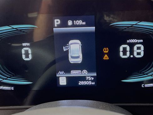 Used 2023 Kia Sportage EX image 22