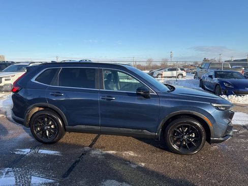 Used 2025 Honda CR-V Sport-L image 9