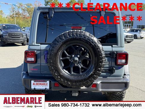 Used 2024 Jeep Wrangler Willys image 4