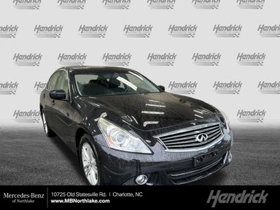 Used 2013 INFINITI G37 x w/ Premium Pkg
