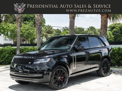 Used 2024 Land Rover Range Rover SE AWD/4WD image 1