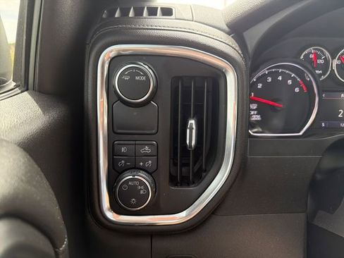 Used 2020 Chevrolet Silverado 1500 RST w/ Texas Edition image 34