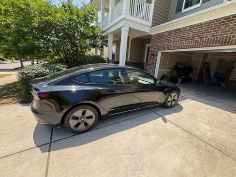 Used 2021 Tesla Model 3 Long Range AWD/4WD image 2