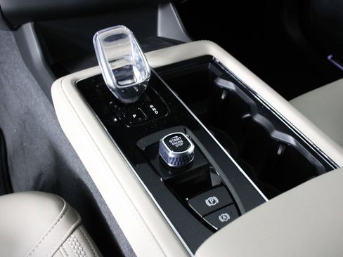 New 2026 Volvo XC90 B5 Core image 7