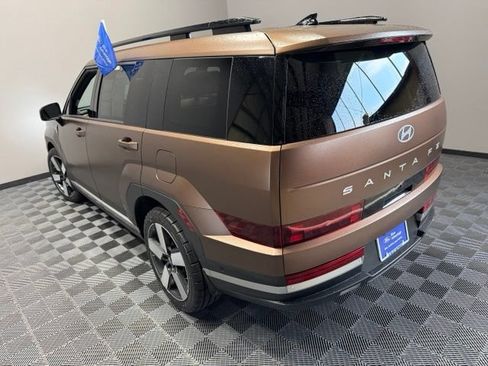 Used 2024 Hyundai Santa Fe Limited AWD/4WD image 9