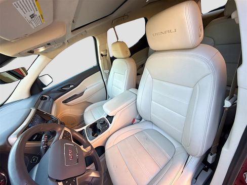 Used 2022 GMC Acadia Denali w/ Denali Ultimate Package image 21