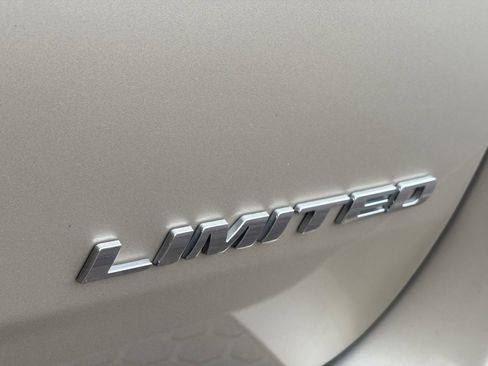 Used 2015 Dodge Durango Limited image 6