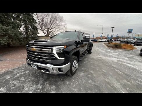 Certified 2024 Chevrolet Silverado 3500 LTZ w/ LTZ Plus Package image 8