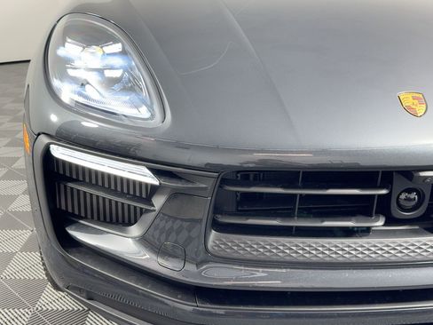 Certified 2026 Porsche Macan S AWD/4WD image 11