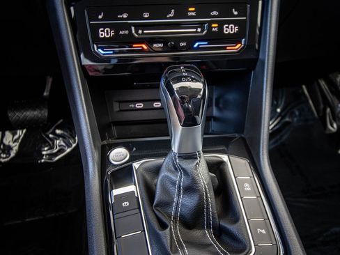 New 2026 Volkswagen Taos SE AWD/4WD image 34