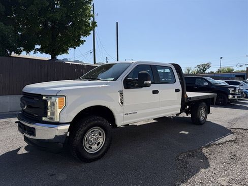 Used 2017 Ford F250 XL w/ Power Equipment Group image 6