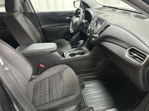 Used 2023 Chevrolet Equinox LT image 18