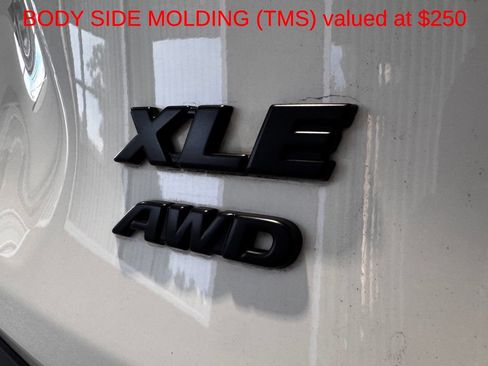 Used 2023 Toyota RAV4 XLE AWD/4WD image 8