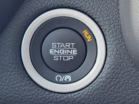 Used 2021 RAM 1500 Big Horn AWD/4WD image 9