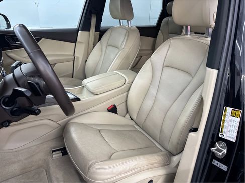 Used 2017 Audi Q7 3.0T Premium Plus w/ Premium Plus Package image 13