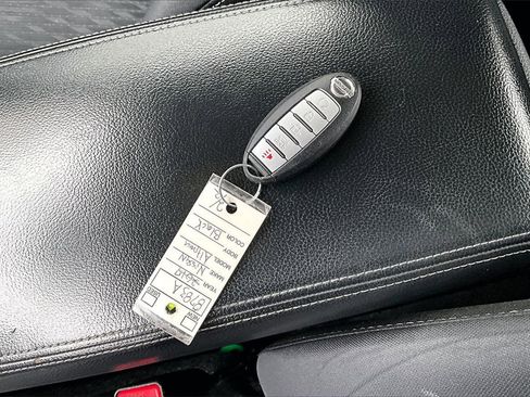 Used 2017 Nissan Altima 2.5 image 32