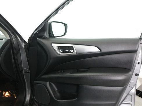 Used 2020 Nissan Pathfinder SL AWD/4WD image 59