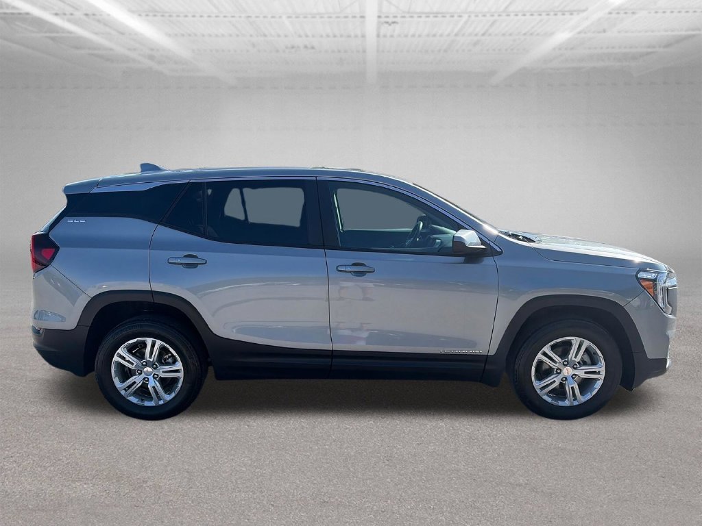 Used 2024 GMC Terrain SLE AWD/4WD image 7