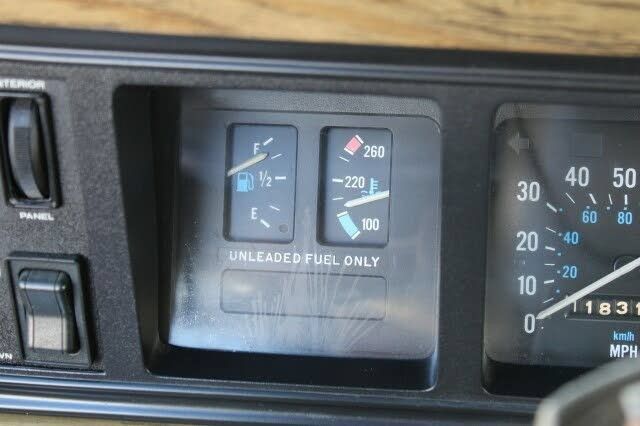Used 1990 Jeep Grand Wagoneer AWD/4WD image 60