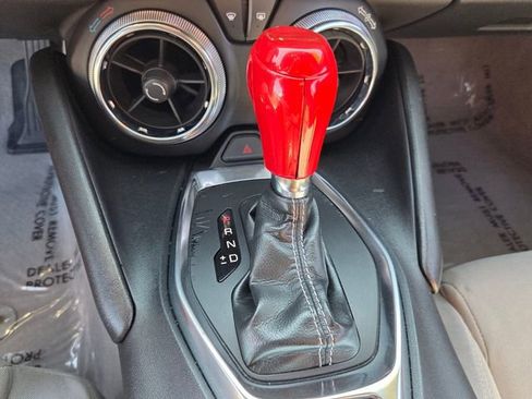 Used 2020 Chevrolet Camaro LT image 25