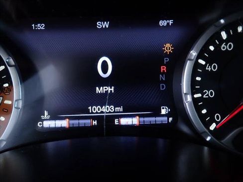 Used 2017 Jeep Renegade Trailhawk AWD/4WD image 22