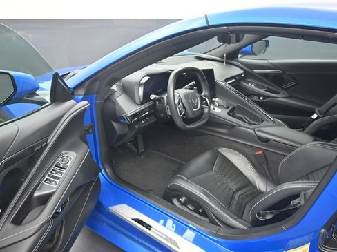 Used 2024 Chevrolet Corvette Stingray Preferred Conv w/ Z51 Performance Package RWD image 10
