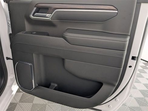 Used 2025 GMC Sierra 1500 SLT image 32