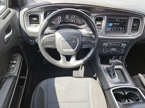 Used 2020 Dodge Charger SXT w/ Driver Convenience Group RWD image 5