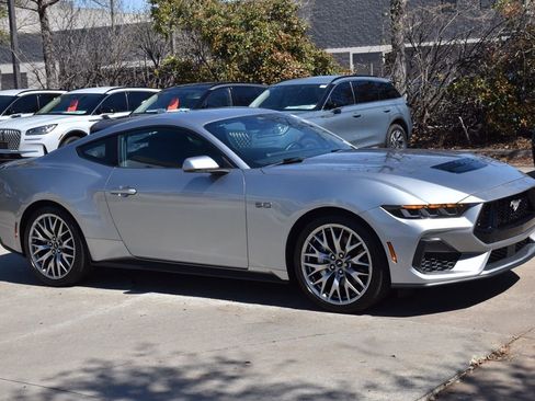 Certified 2025 Ford Mustang GT Premium image 5