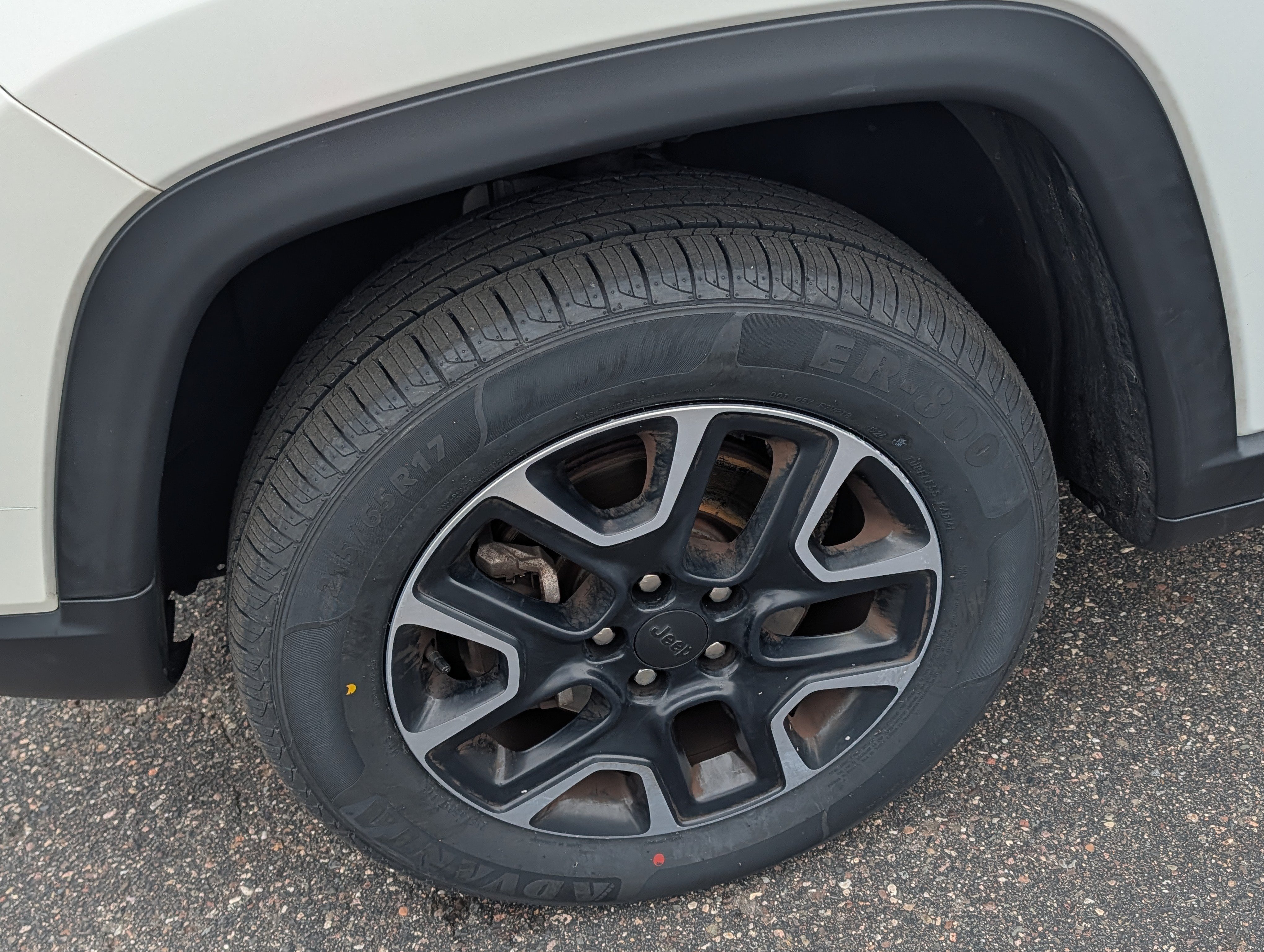 Used 2019 Jeep Compass Trailhawk w/ Cold Weather Group AWD/4WD image 9