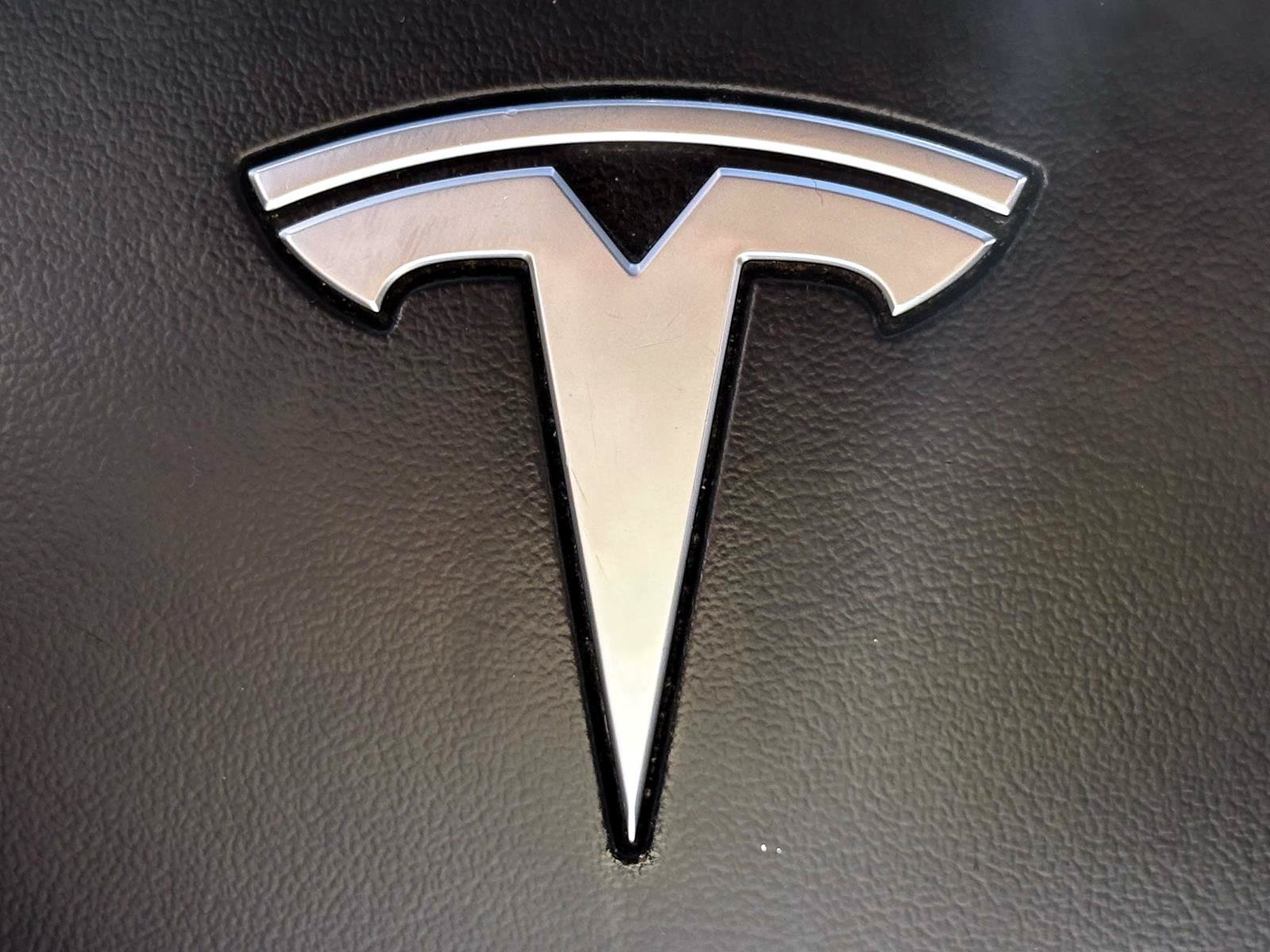 Used 2023 Tesla Model Y Long Range AWD/4WD image 29