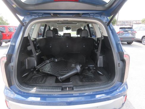 Used 2023 Kia Telluride EX FWD image 14