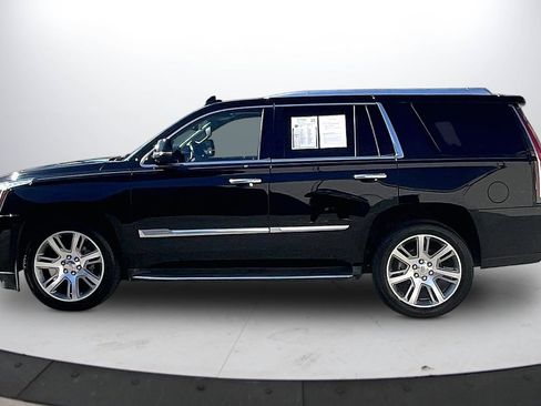 Used 2015 Cadillac Escalade Luxury image 6