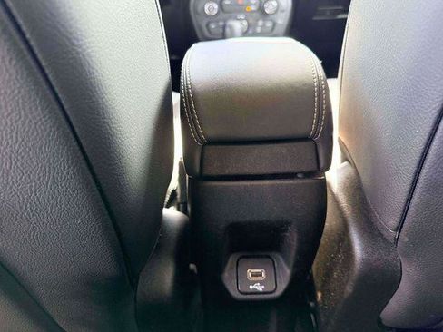 Certified 2023 Jeep Renegade Limited AWD/4WD image 14