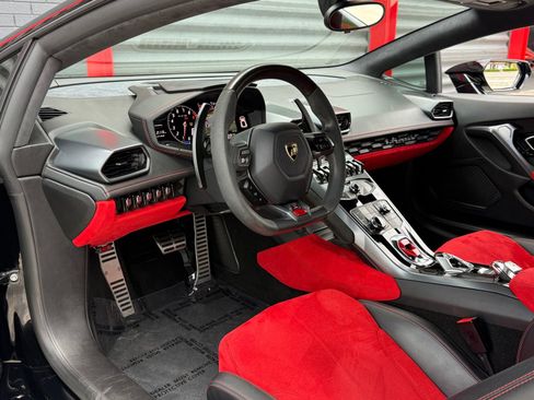 Used 2015 Lamborghini Huracan LP 610-4 AWD/4WD image 33