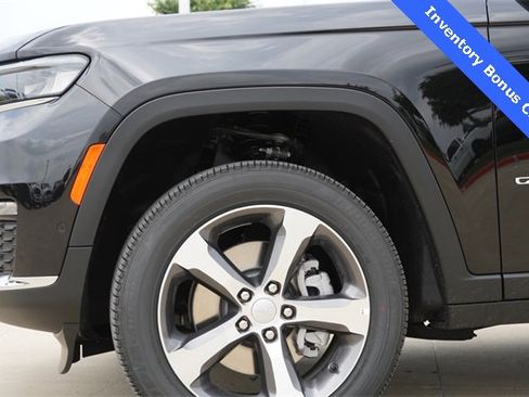 New 2025 Jeep Grand Cherokee L Limited w/ Luxury Tech Group II image 5