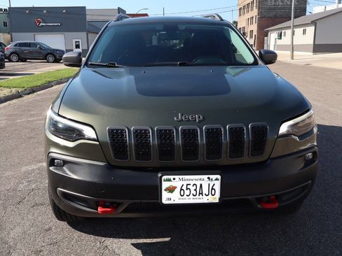 Used 2020 Jeep Cherokee Trailhawk w/ Comfort/Convenience Group AWD/4WD image 12