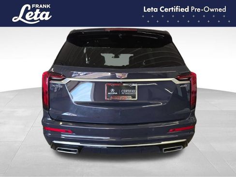 Used 2025 Cadillac XT6 Premium Luxury FWD image 5