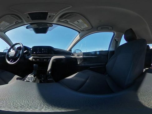 Used 2025 Toyota Camry LE image 42