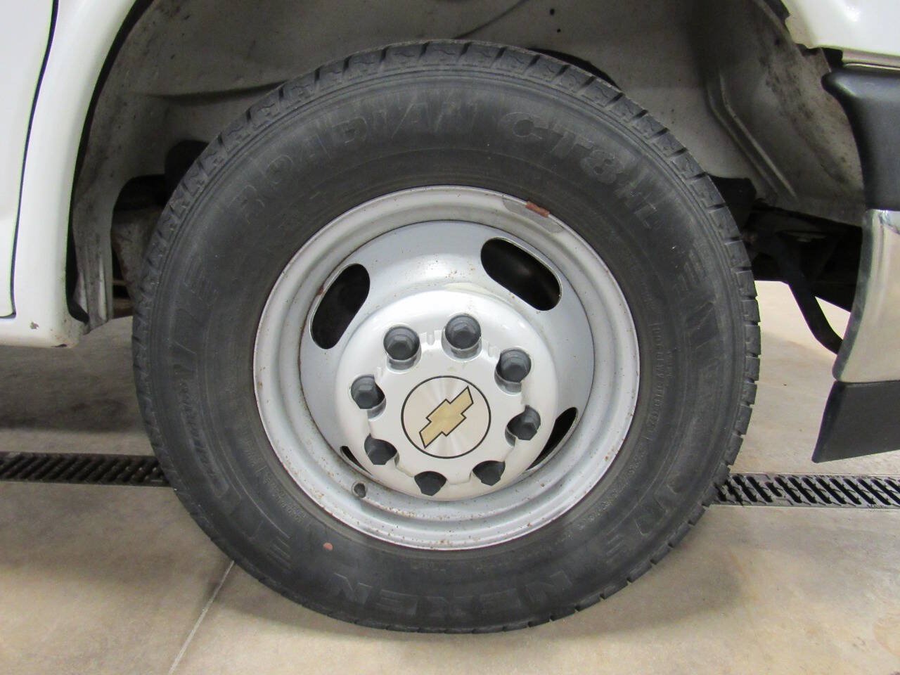 Used 2020 Chevrolet Express 3500 w/ Power Convenience Package RWD image 8