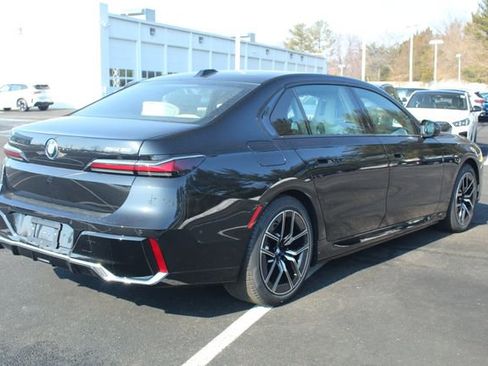 New 2026 BMW i7 xDrive60 w/ Executive Package image 10