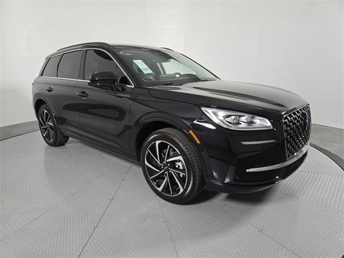 New 2025 Lincoln Corsair Grand Touring w/ Rear Removable Package Tray image 2