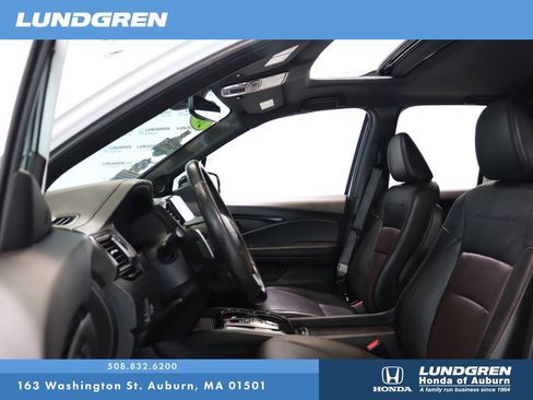 Used 2023 Honda Ridgeline Black Edition image 13