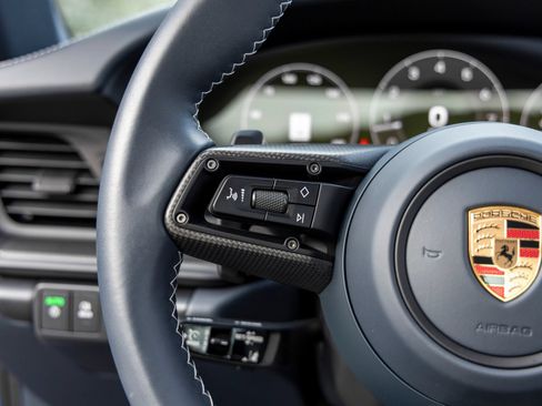 Certified 2025 Porsche 911 Carrera S RWD image 36