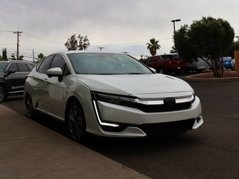 Used 2018 Honda Clarity Plug-In Hybrid image 14